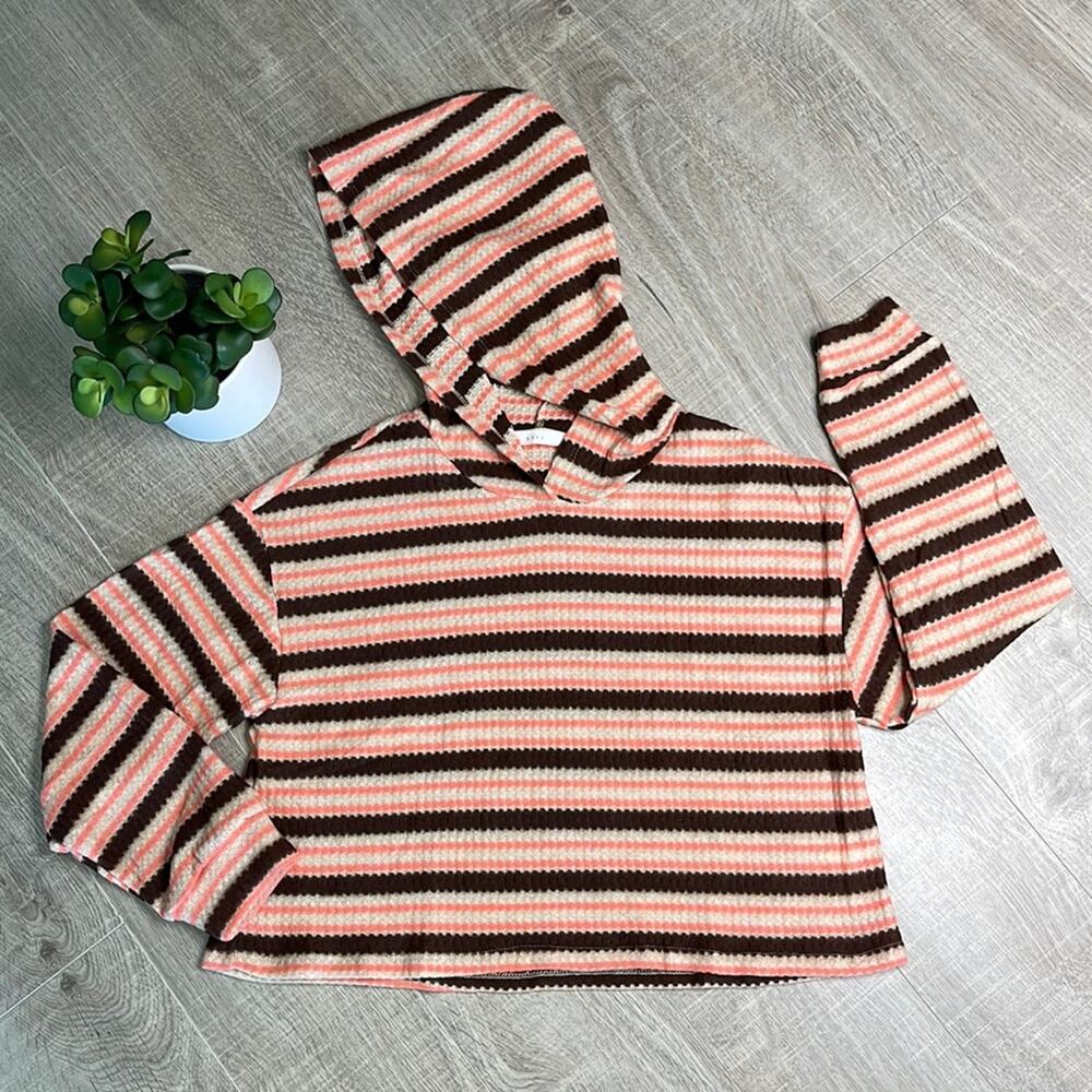 LUSH Coral Brown Long Sleeve Cropped Brushed Sweater Hoodie Womenโs